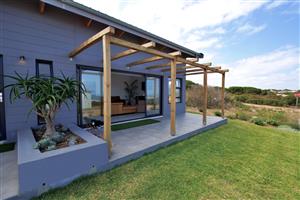Breathtaking Views in Skulpiesbaai Estate