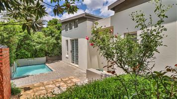 For Sale 3 bedroomed Townhouse