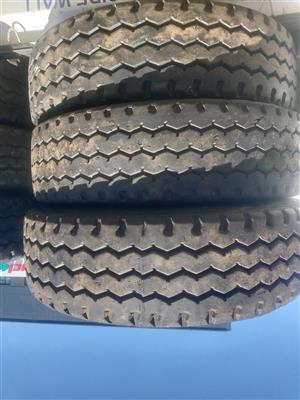 315/80r22.5 good quality second hand truck and trailer tyres