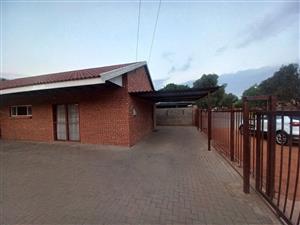 House For Sale in Hadison Park