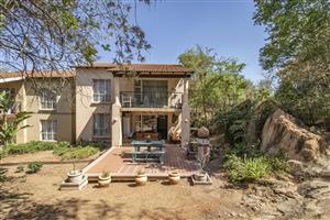 A NEAT & APPEALING APARTMENT IDEAL FOR FIRST TIME HOME BUYERS!