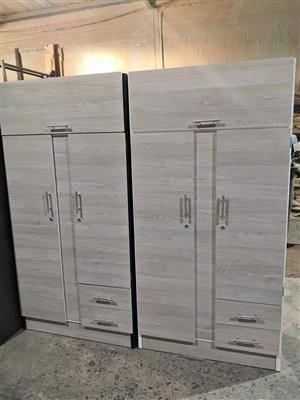 2 door wardrobe compactum