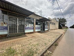 Prime 991m² Commercial Property for Sale in Brakpan Central!