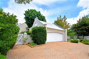 House For Sale in Fourways Gardens