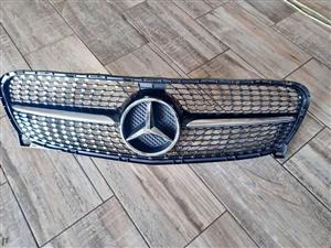 Mercedes Benz GLA W156 Diamond grill