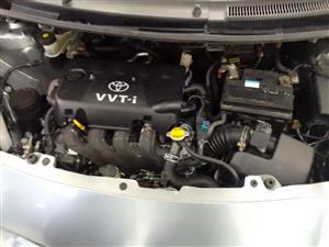 2011 TOYOTA YARIS 1.3 AUTOMATIC And  PETROL BLUE COLOR 85.000KM 