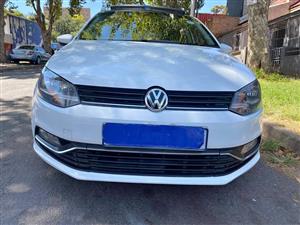 2016 VW Polo Tsi 1.2 Comfortline with sunroof