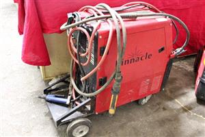 PINNACLE PRIMIMIG 25IC MIG/WELDER W/PIPES NO BOTTLE S067250A