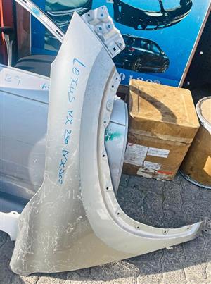 Lexus NX 250/NX 300 fender