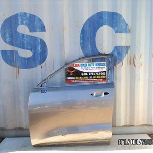 Chery Tiggo 8 pro left front door takigng beading (2022)