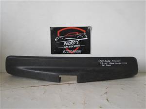 Land Rover Sport 12-18 tow eye cover 