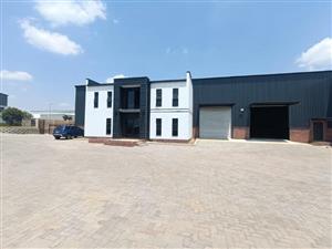 Centurion Industrial Warehouse & Office Facility To Let / For Sale 662m²