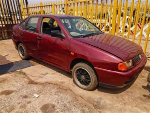 Polo Classic Stripping For Spares!!