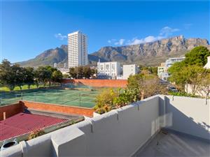 Iconic Table Mountain Views
