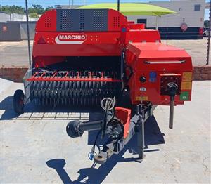 New Maschio Pitagora square balers
