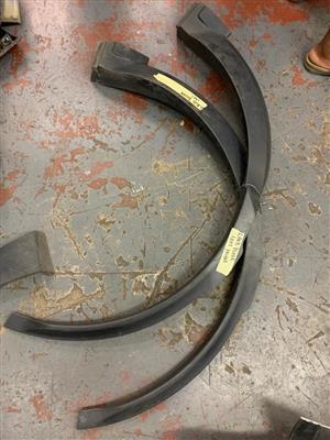 LAND ROVER FENDER