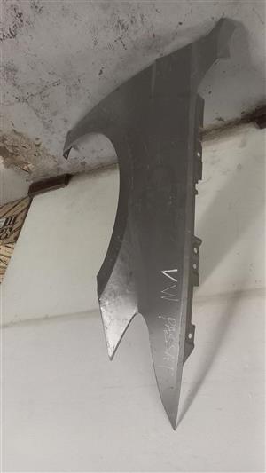 VW PASSAT RIGHTHAND FENDER