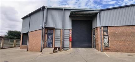 Warehouse / Distribution Centre/ Manufacturing To Let in the N4 Gateway Park, Pretoria