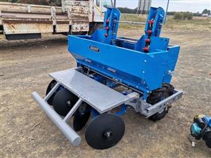 2 row potato planter