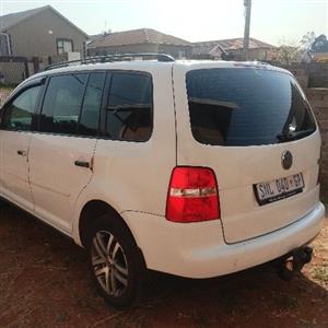 2005 VW Touran 1,9TDI make me a offer 