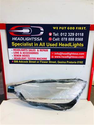 Volvo XC60 left side headlight replacement lens (2018)