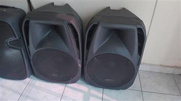 ecco speakers with built in amp