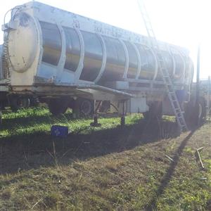 1976 12000LT STAINLESS STILL TANKER