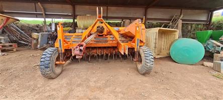 2006 STRUIK BED FORMER cultivator 2M 