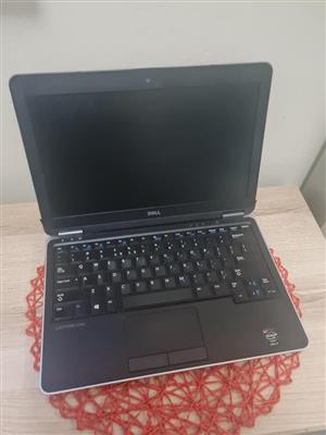 Dell Latitude 7240 UltraBook Core i5 4th Gen
