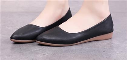 Doudou shoes women's new summer new pointed shallow mouth flat sole shoes.