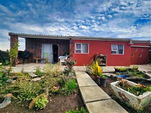 House For Sale in Pacaltsdorp