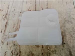 Volvo 2.4 S40 Expansion tank