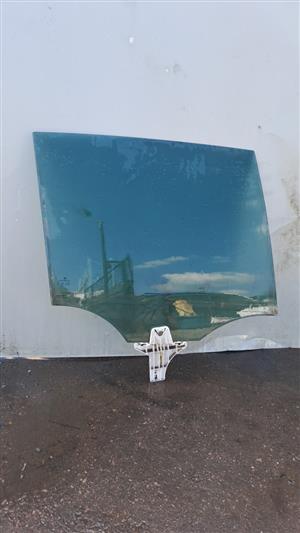 2008 Volkswagen Golf 6 Right Rear Door Glass Used for sale Pretoria