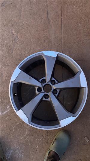 19 Rim Audi