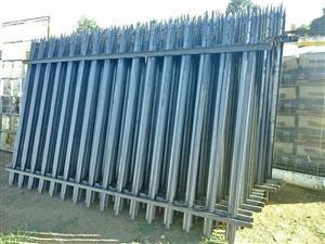 Palisade fencing