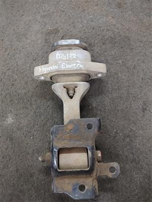 HYUNDAI ELANTRA MOUNTING