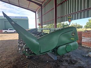 2017 John Deere 608C
