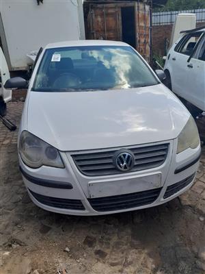 2009 Volkswagen Polo Classic 1.4 Trendline – Stripping for Spares