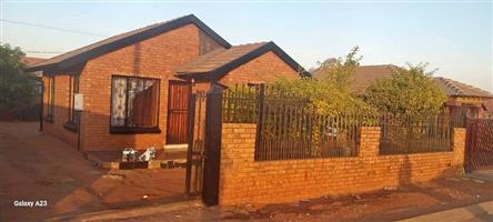 Rental house avail in Block xx Soshanguve