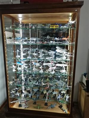 Display Cabinet A grade Dustfree for miniatures
