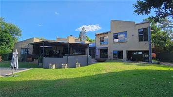 House For Sale in Lonehill