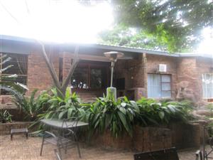 House for sale in Florauna