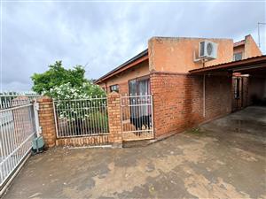 House For Sale in Floors
