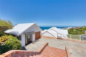 House For Sale in Herolds Bay