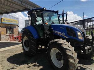 New Holland T5100