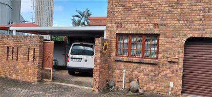 Coastal Living at Its Finest – Secure, Pet-Friendly Complex with Distant Sea Views (No Stairs)