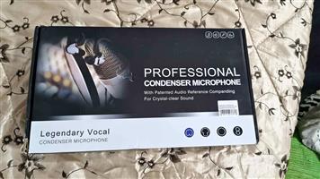 “Legendary Vocal” Professional Condenser Microphone