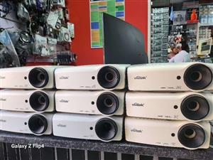 Vivitek D555WH DLP Projector with HDMI Grade A Pre Owned