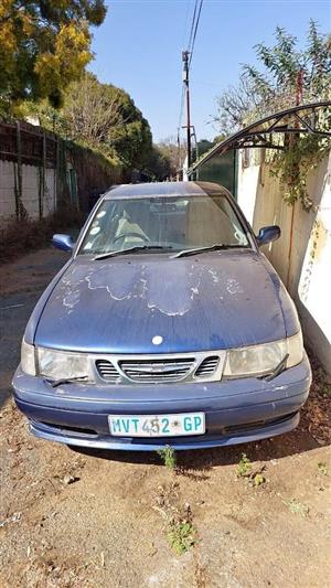 2002 SAAB S93 Brown