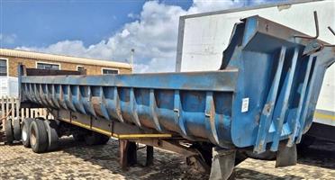 1999 HENRED TRI AXLE COPELYNE TIPPER